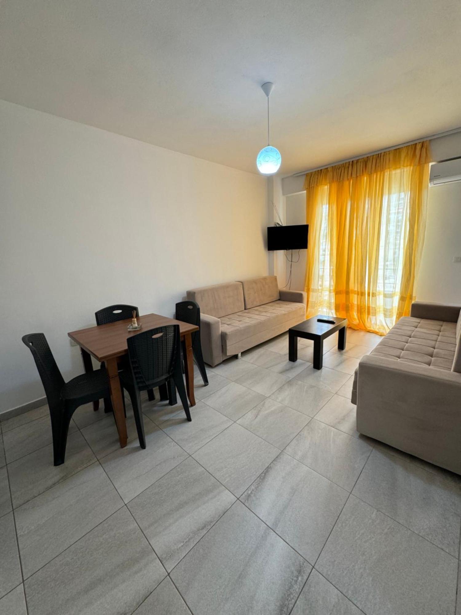 L.T. Noy'S Apartment Sarande Luaran gambar