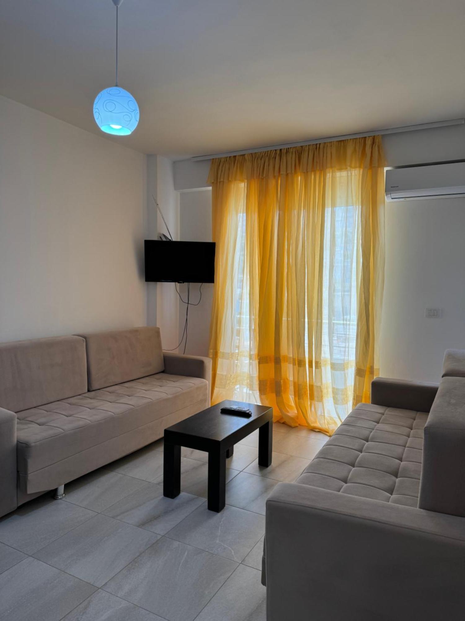 L.T. Noy'S Apartment Sarande Luaran gambar